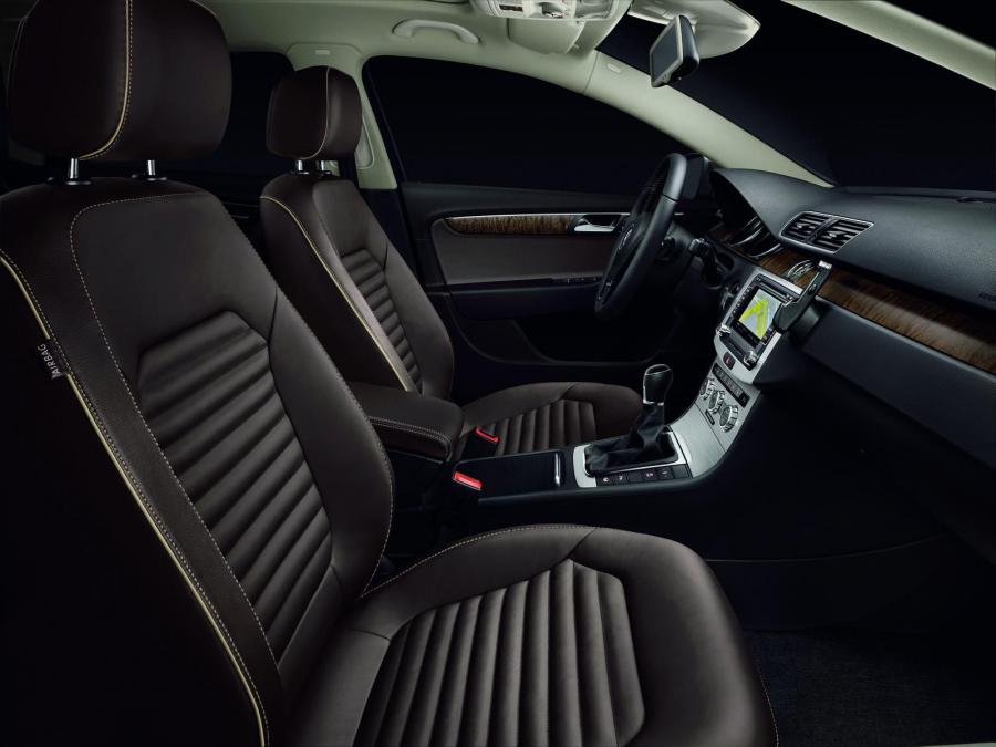  Volkswagen Passat Exclusive 2012 года  (фото 3 из 5)